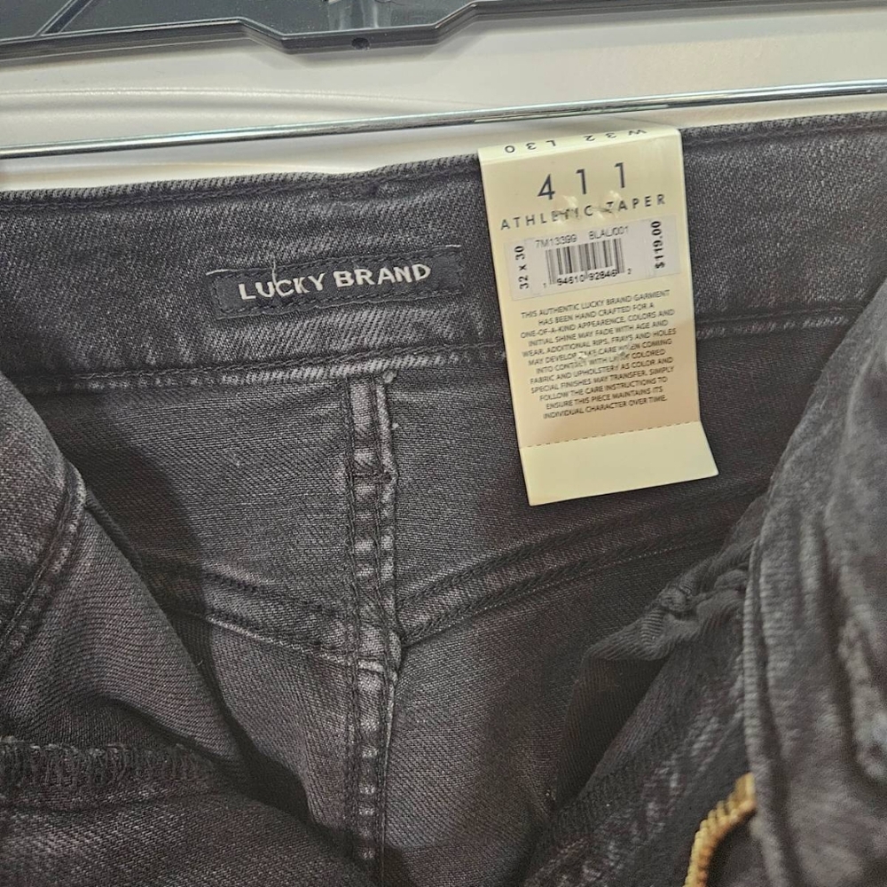 NWT Lucky brand 411